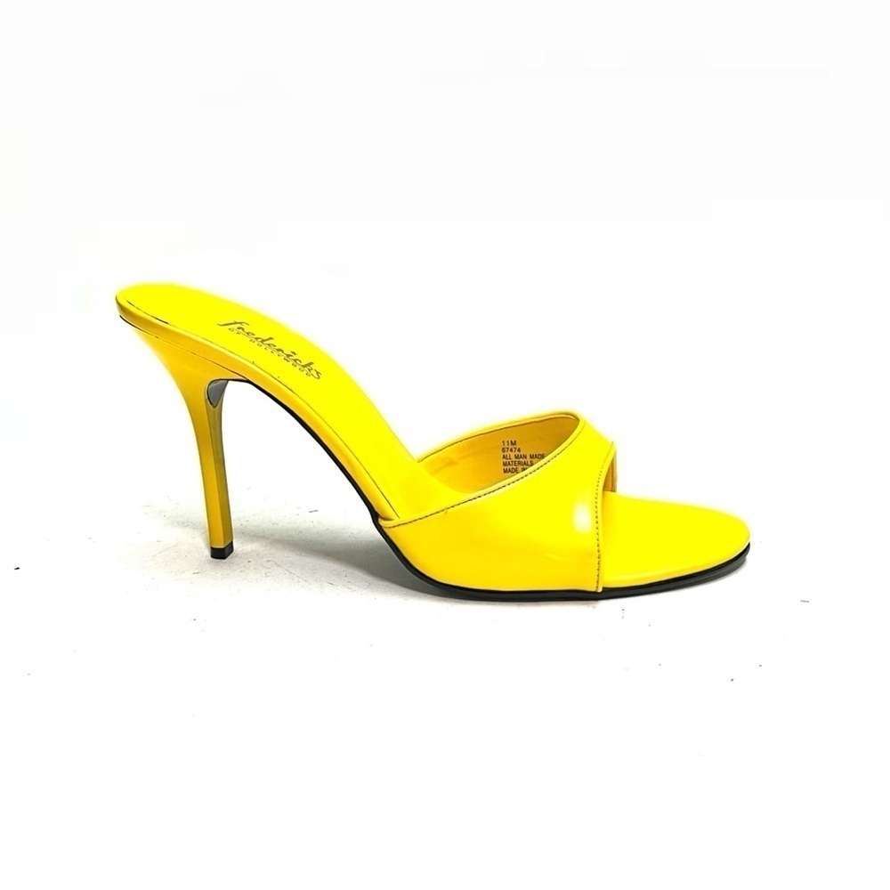 Vintage 1990s deadstock banana yellow vegan leather polly style stiletto heels